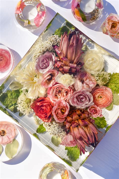 Flower preservation near me - Do you have flowers from your wedding day, prom, funeral or another special occasion that you’d like to have preserved? We provide professional flower preservation service in Kansas, Missouri and nationwide: (913) 586-5126 